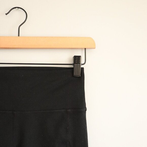 Fabletics Women's Sz XS Black Powerhold Mesh Pocket Stretch Activewear Leggings - Picture 4 of 15